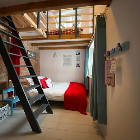 Holiday home Caloroczny Blisko Lasu I Morza Na Urokliwej Dzialce 4300 M2 Gdansk